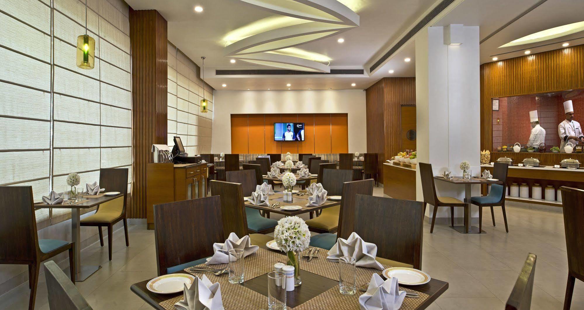 Nirwana Hometel Jaipur- A Sarovar Hotel Exterior foto